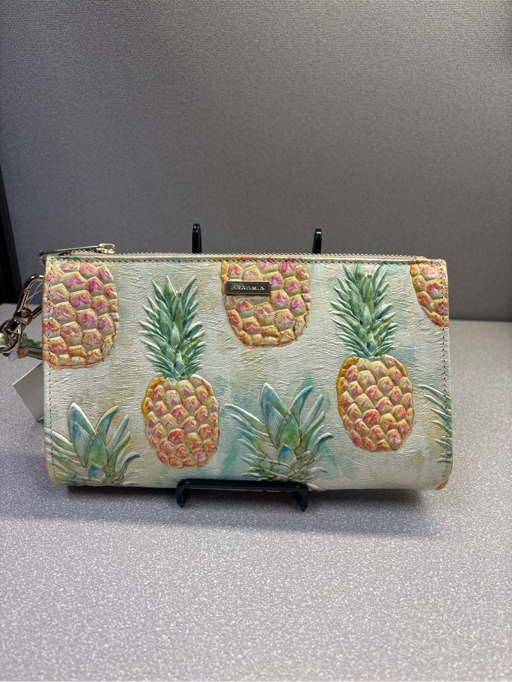 Brahmin Pineapple Daisy Wristlet - Sample NWT